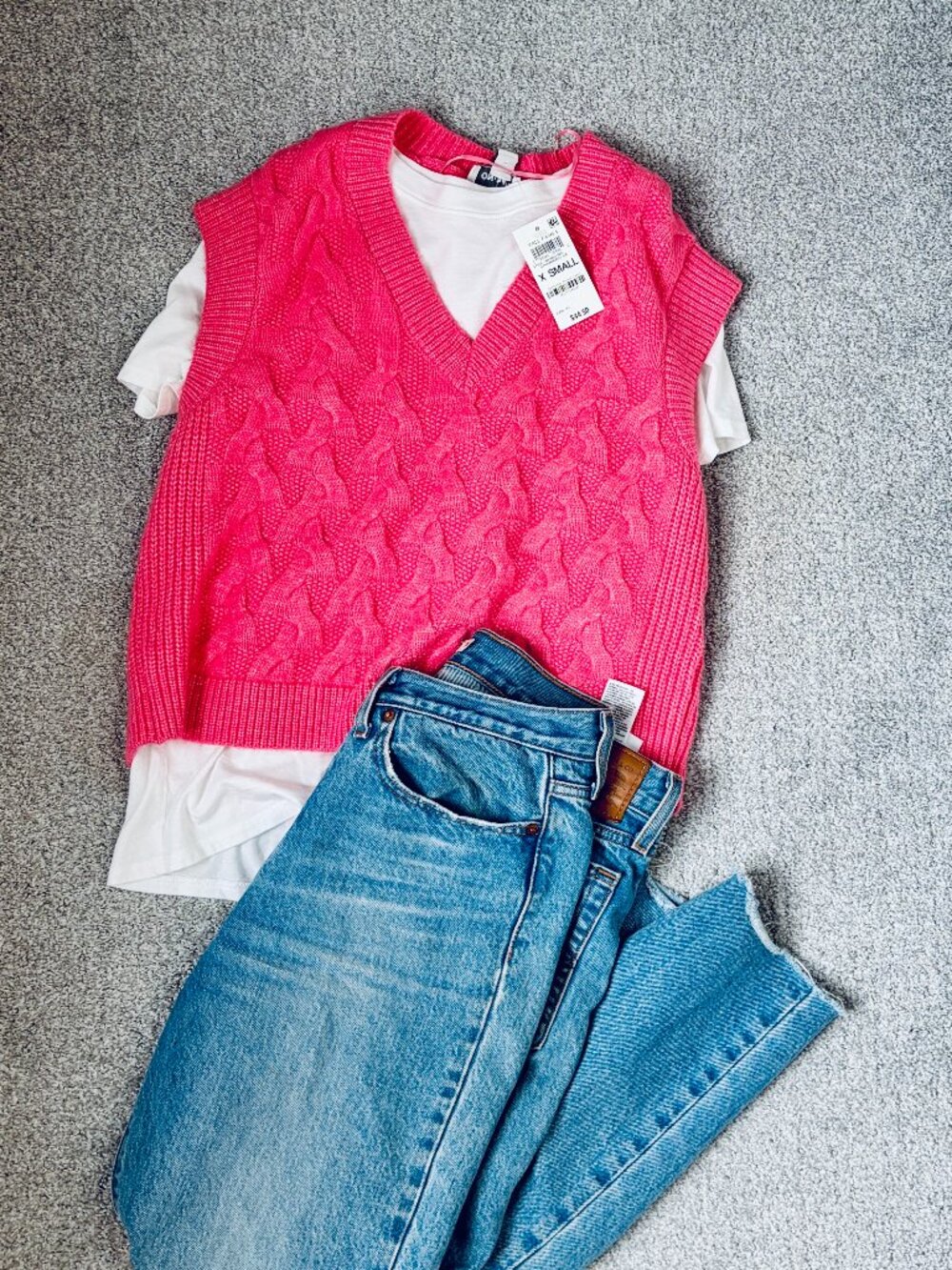 On 34th Pink V-Neck Cable Knit Sweater Vest- Size XS- NEW